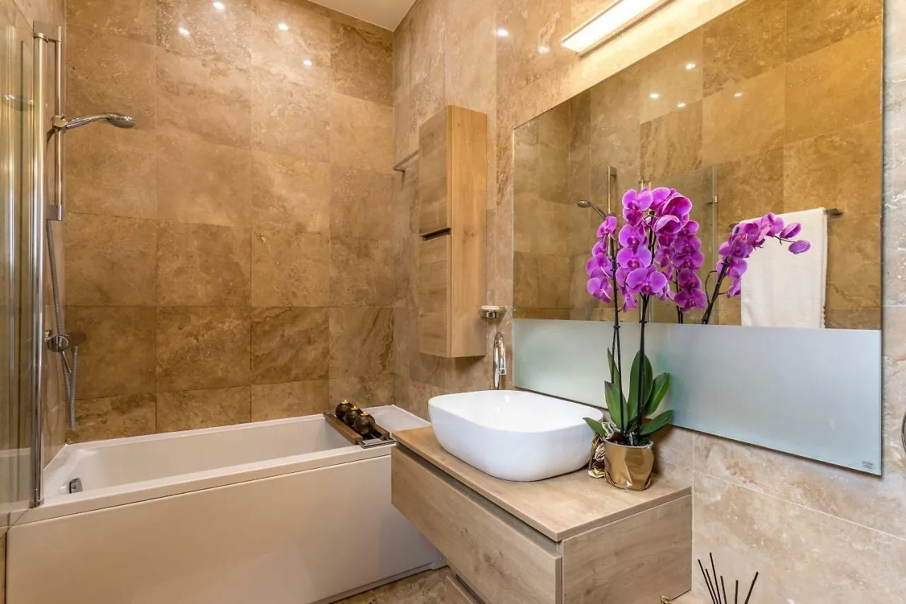 Villa Fox Exclusive Kastela 0*,
