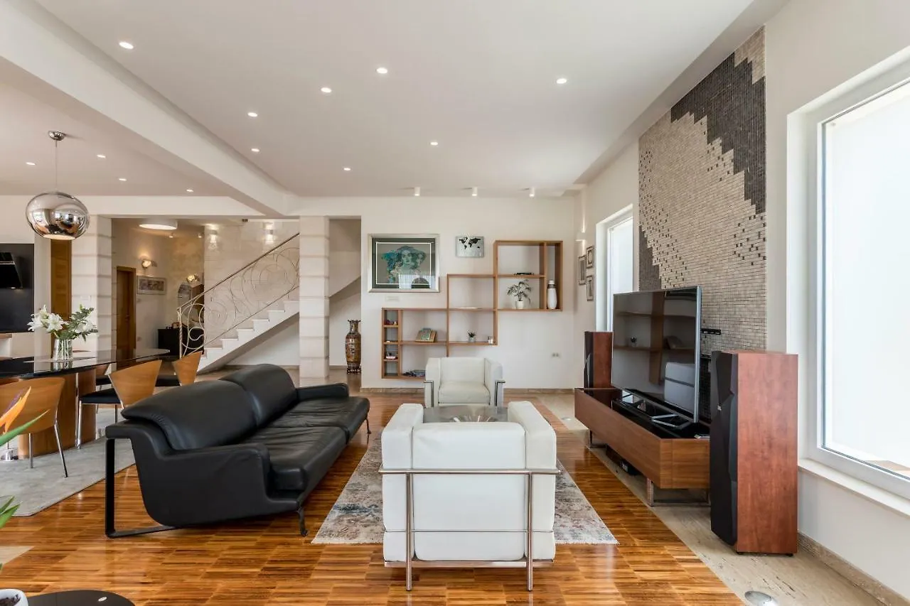 Villa Fox Exclusive Kastela