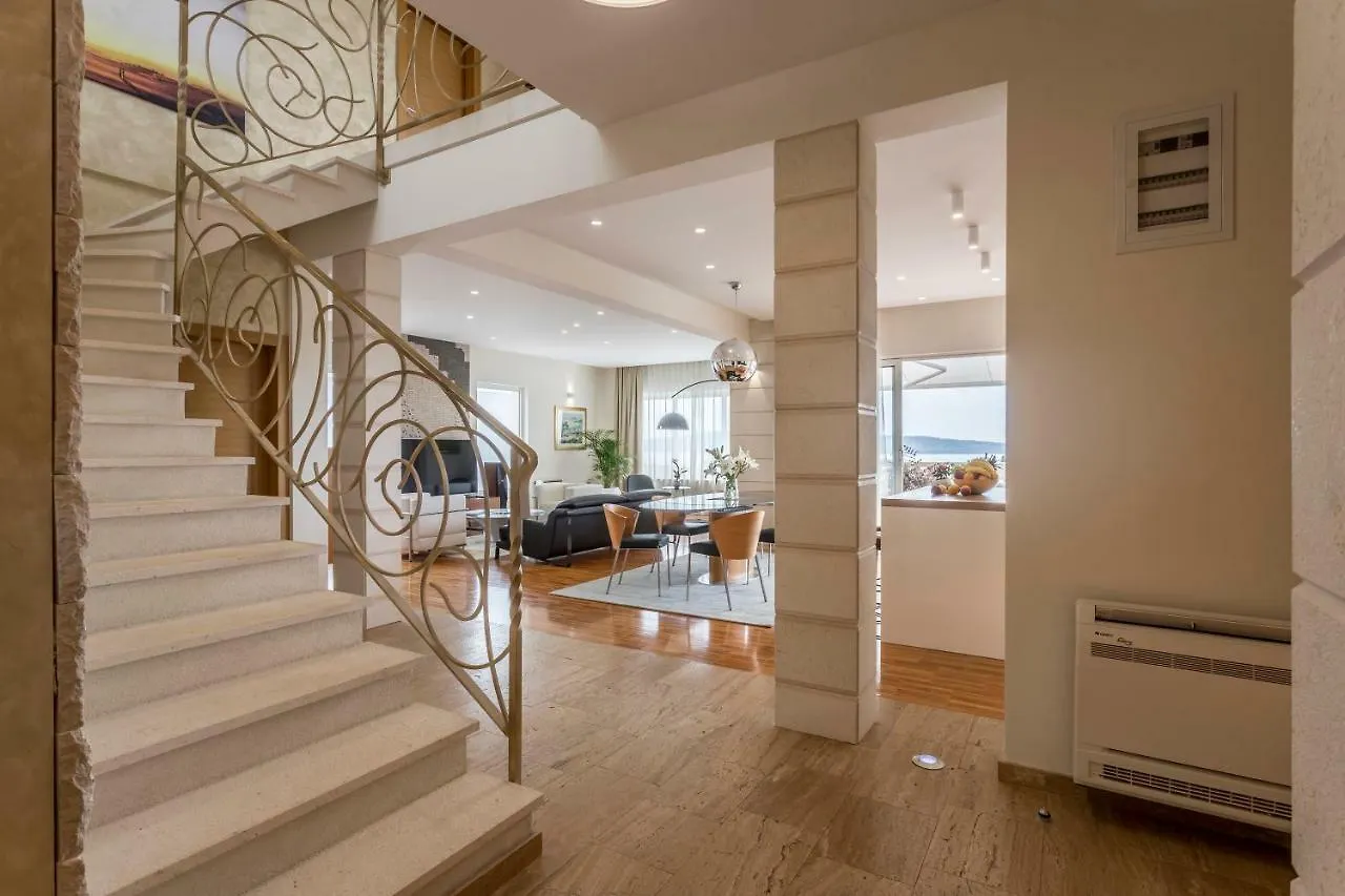 Villa Fox Exclusive Kastela 0*,  Croatia