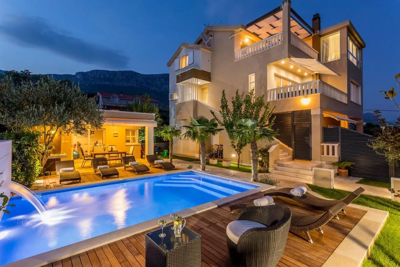 Villa Fox Exclusive Kastela